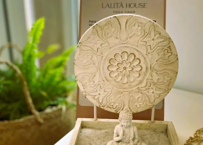 Lalita Ocean & بيت ضيافة ريبامار